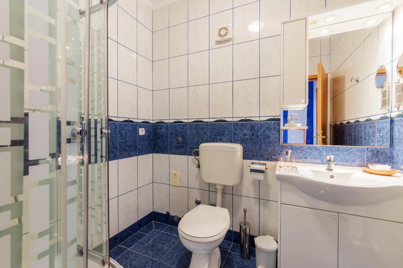 Apartments Canaria Pula Zewnętrze zdjęcie