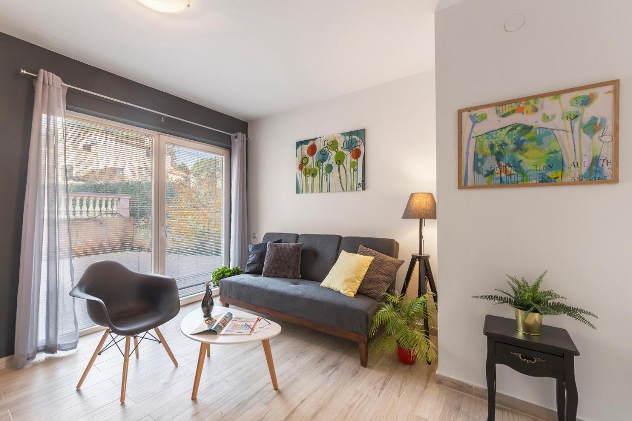 Apartments Canaria Pula Zewnętrze zdjęcie